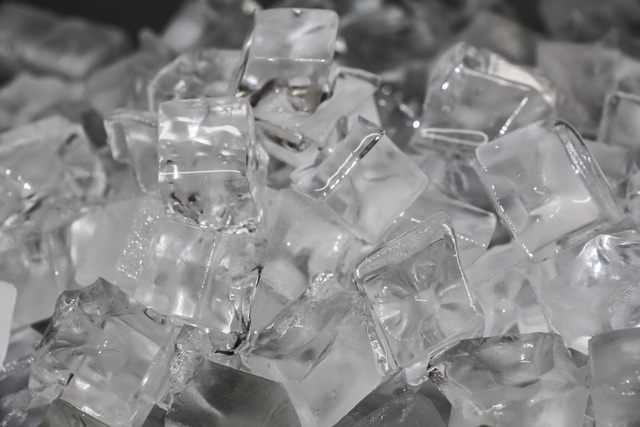EISWÜRFELMASCHINE 225KG/24H