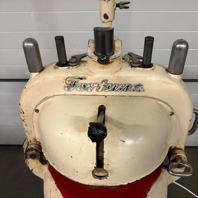 Fortuna A4 halbautomatische Brötchenpresse GR4 4