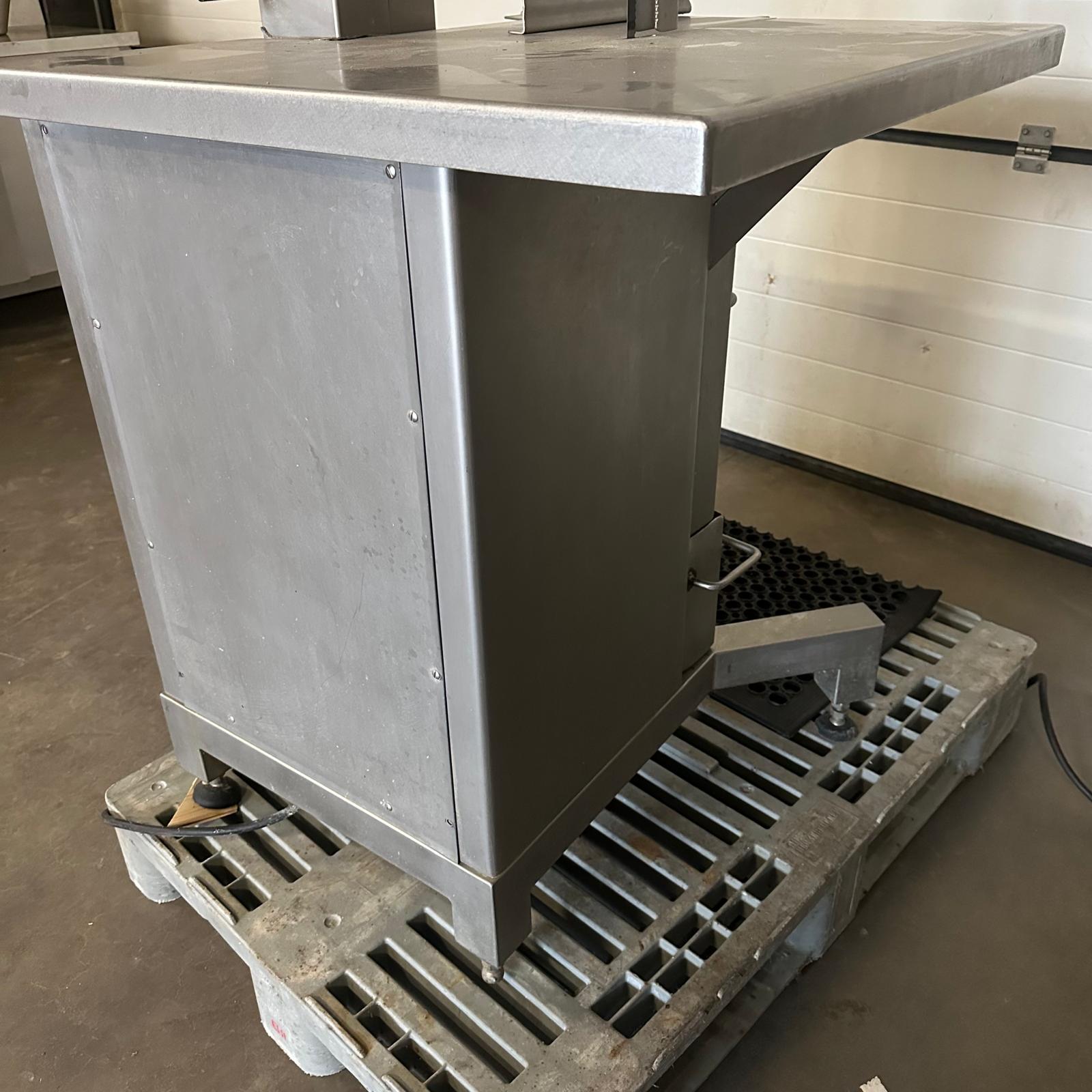 Mado Selekta 2 MKB651 Knochenbandsäge Standsäge Fleischersäge