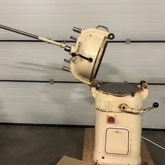 Fortuna A4 halbautomatische Brötchenpresse GR4 4