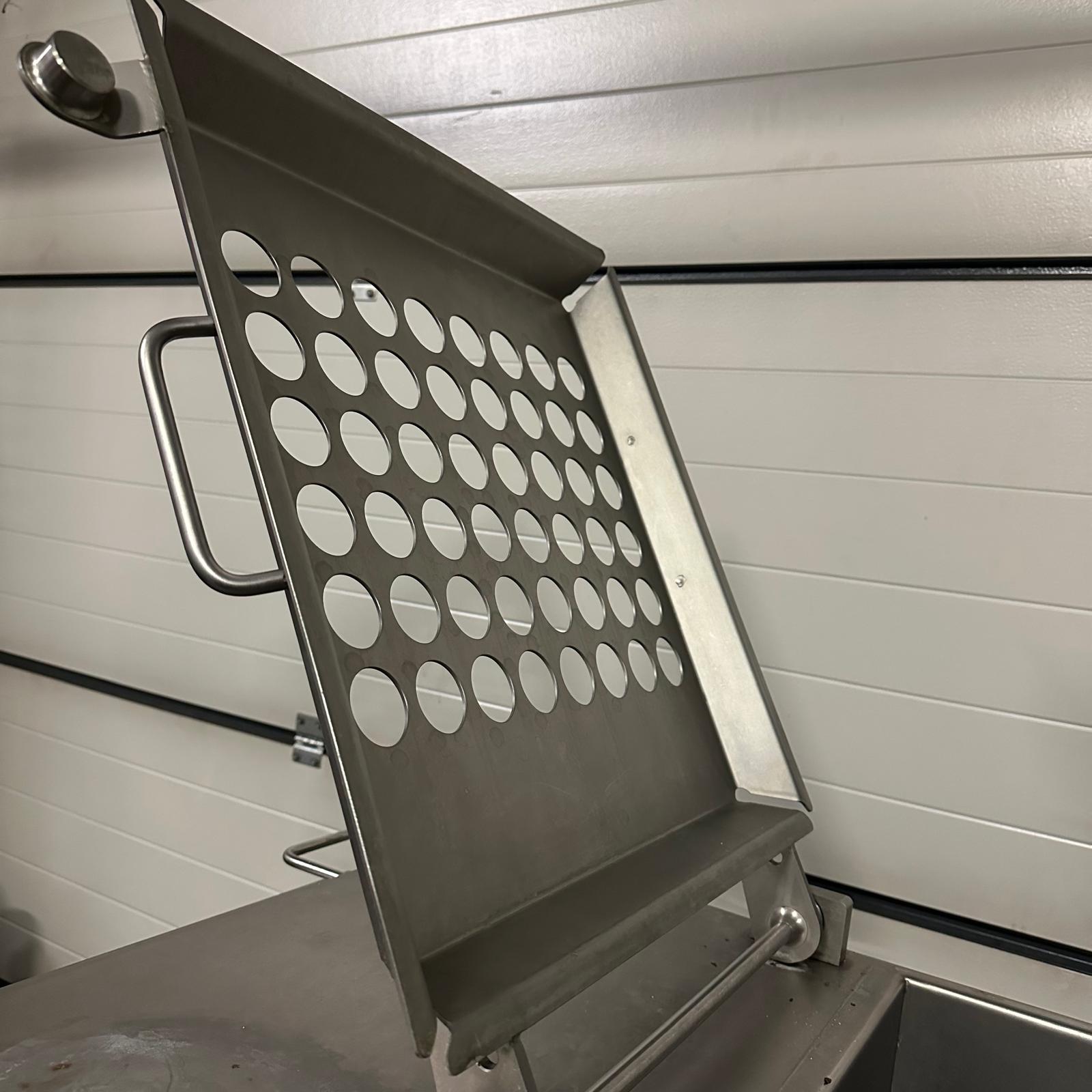 Kolbe MW100 Mischfleischwolf + PM150 Portiomat Hackfleischlinie