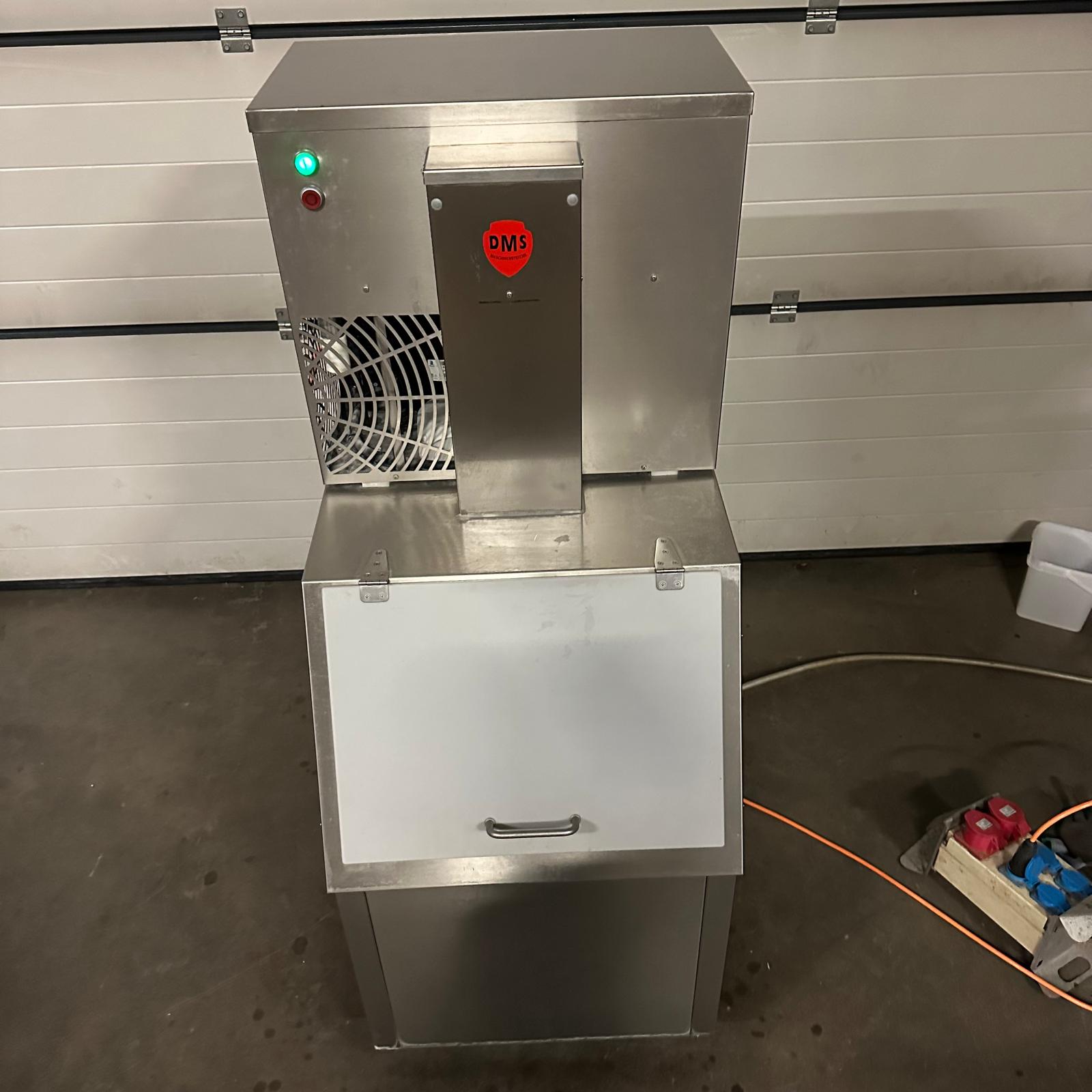 DMS DSE141 Scherbeneisbereiter Scherbeneiserzeuger Eisbereiter