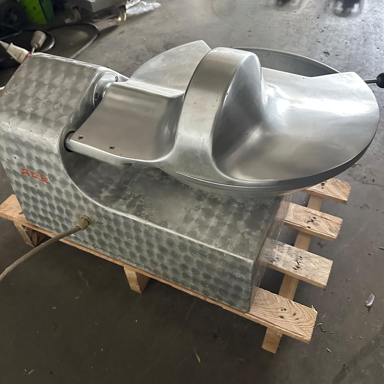 ADE 11 Liter Tischkutter 400V 3er Messerkopf gebraucht