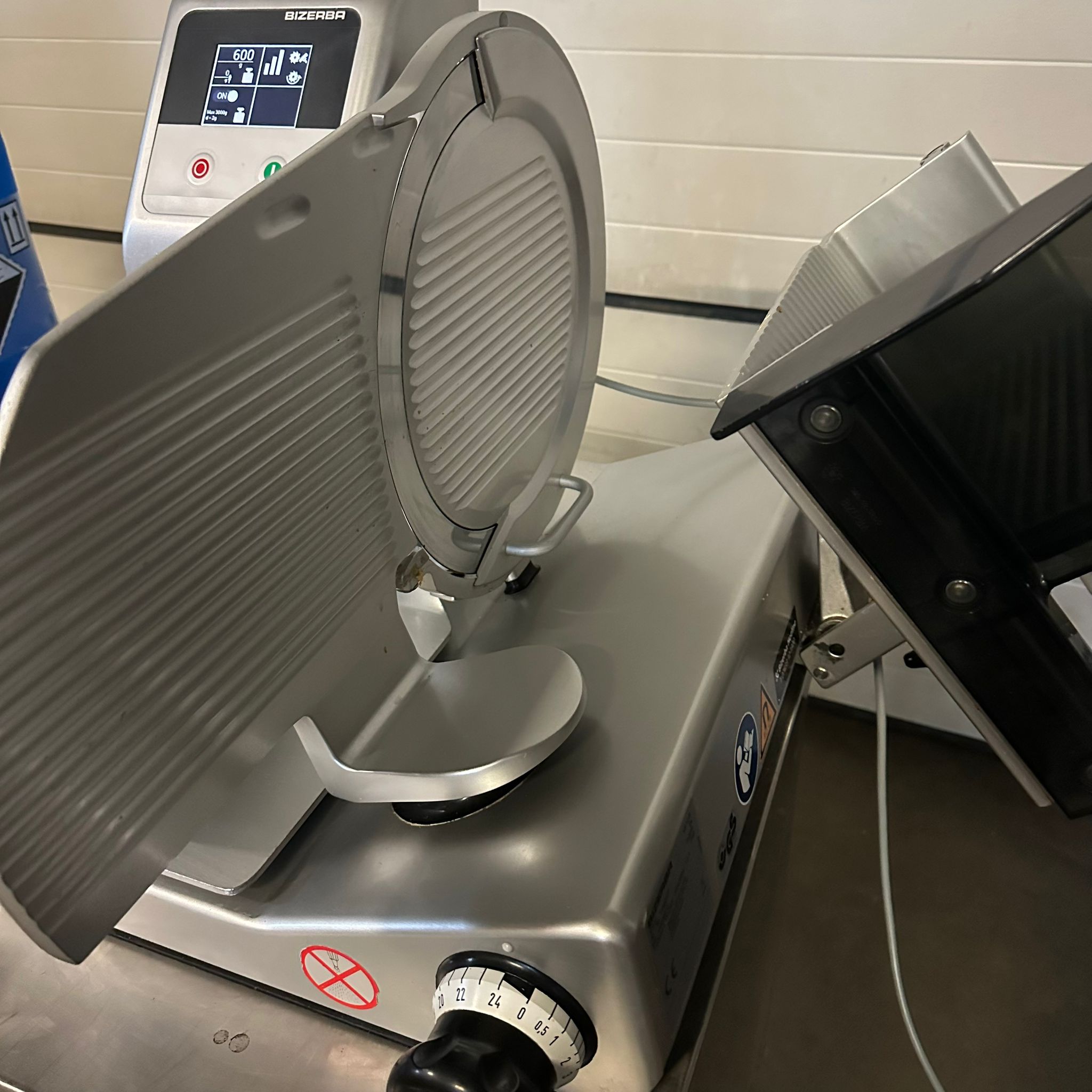 Bj.2019 Bizerba VS12W Aufschnittmaschine mit Waage 230V VS12