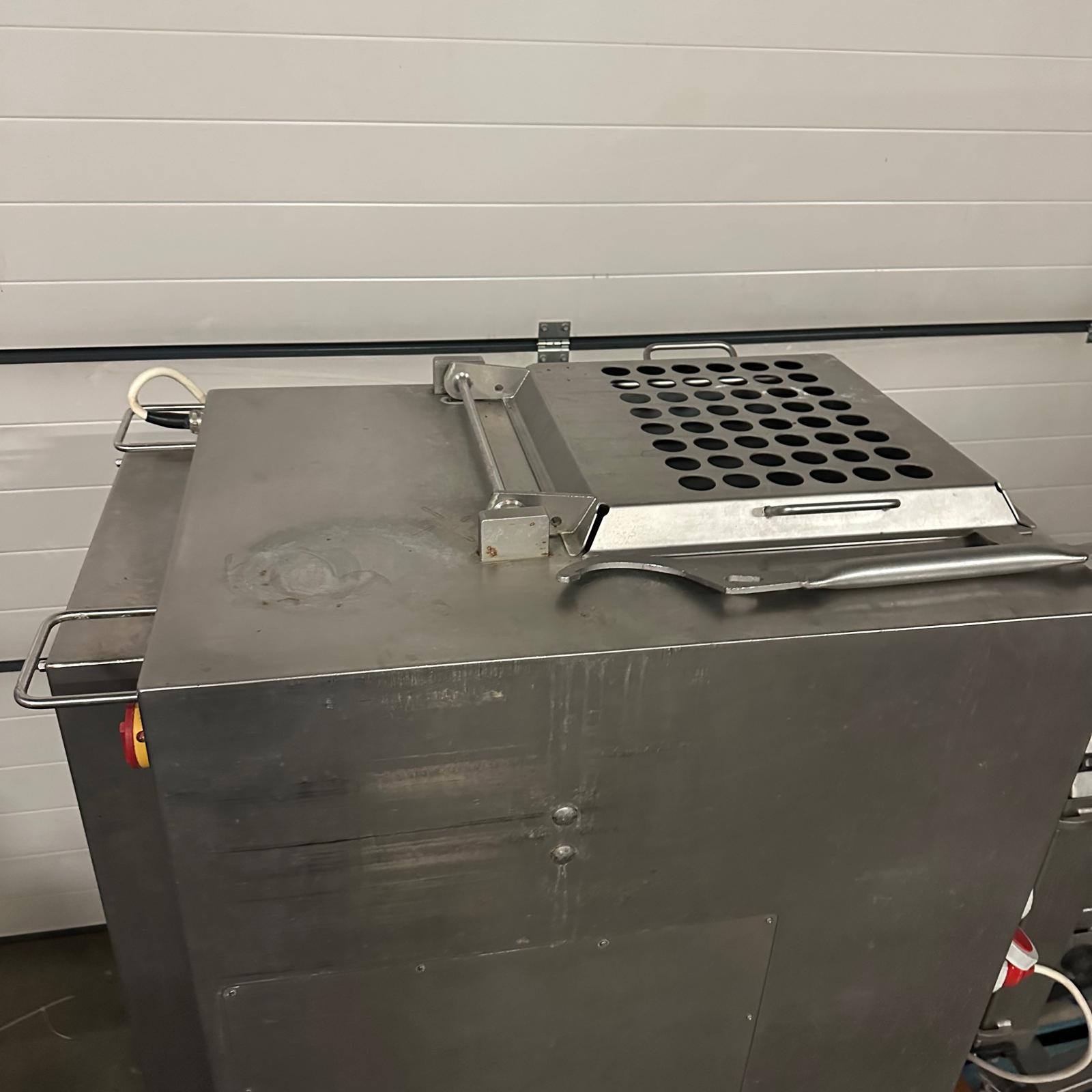Kolbe MW100 Mischfleischwolf + PM150 Portiomat Hackfleischlinie