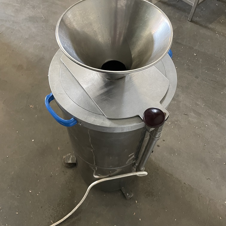 Weisser RS100 Reibschnitzler gebraucht Kartoffelreibe